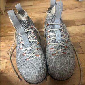 (GS) Nike LeBron 15 'Grey Orange'